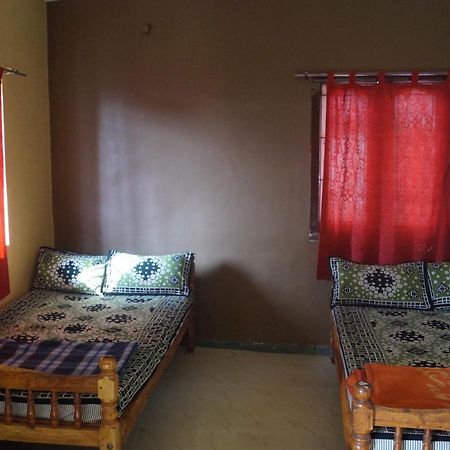 Wins Rooms Vālpārai Buitenkant foto