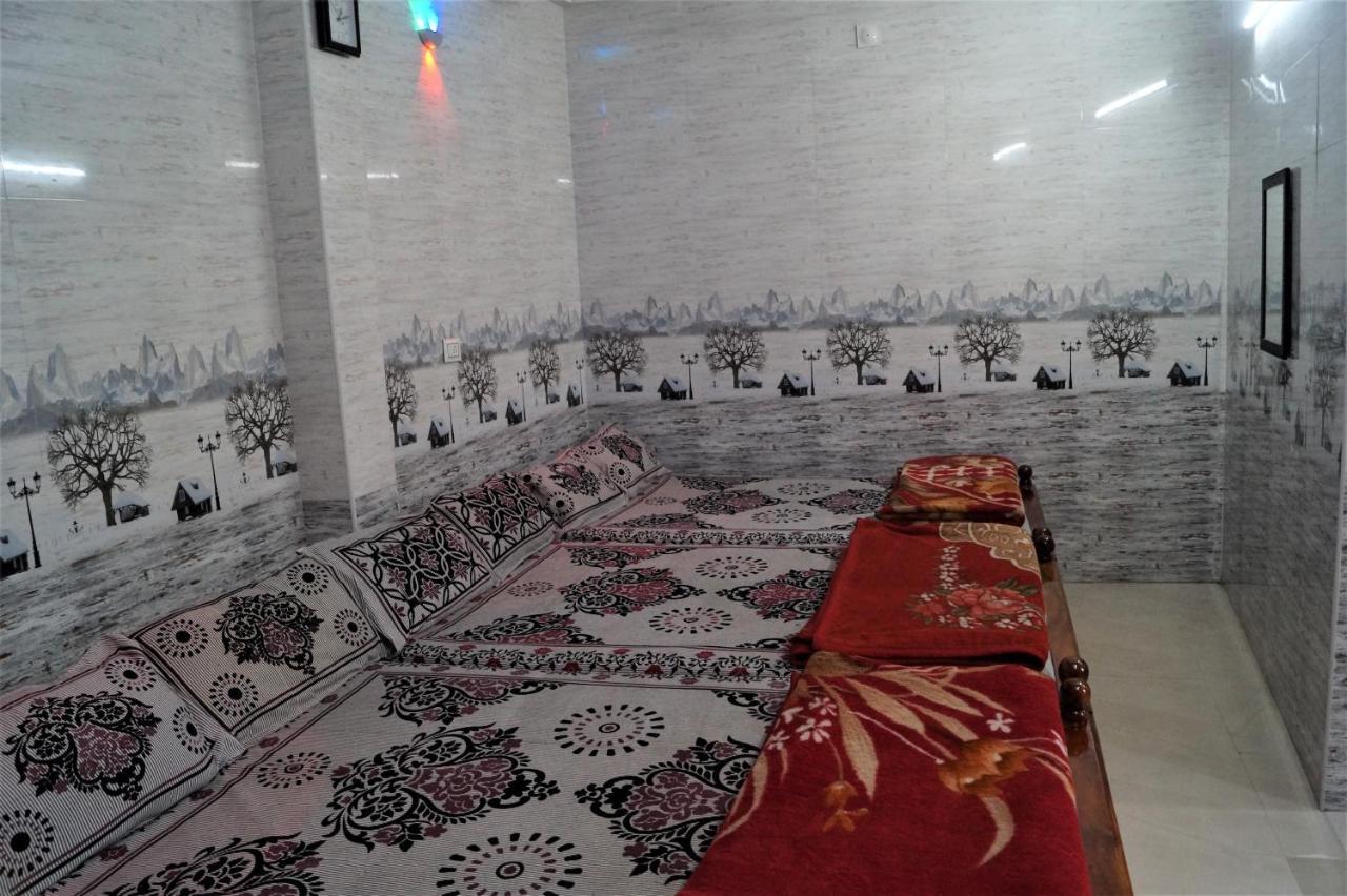Wins Rooms Vālpārai Buitenkant foto