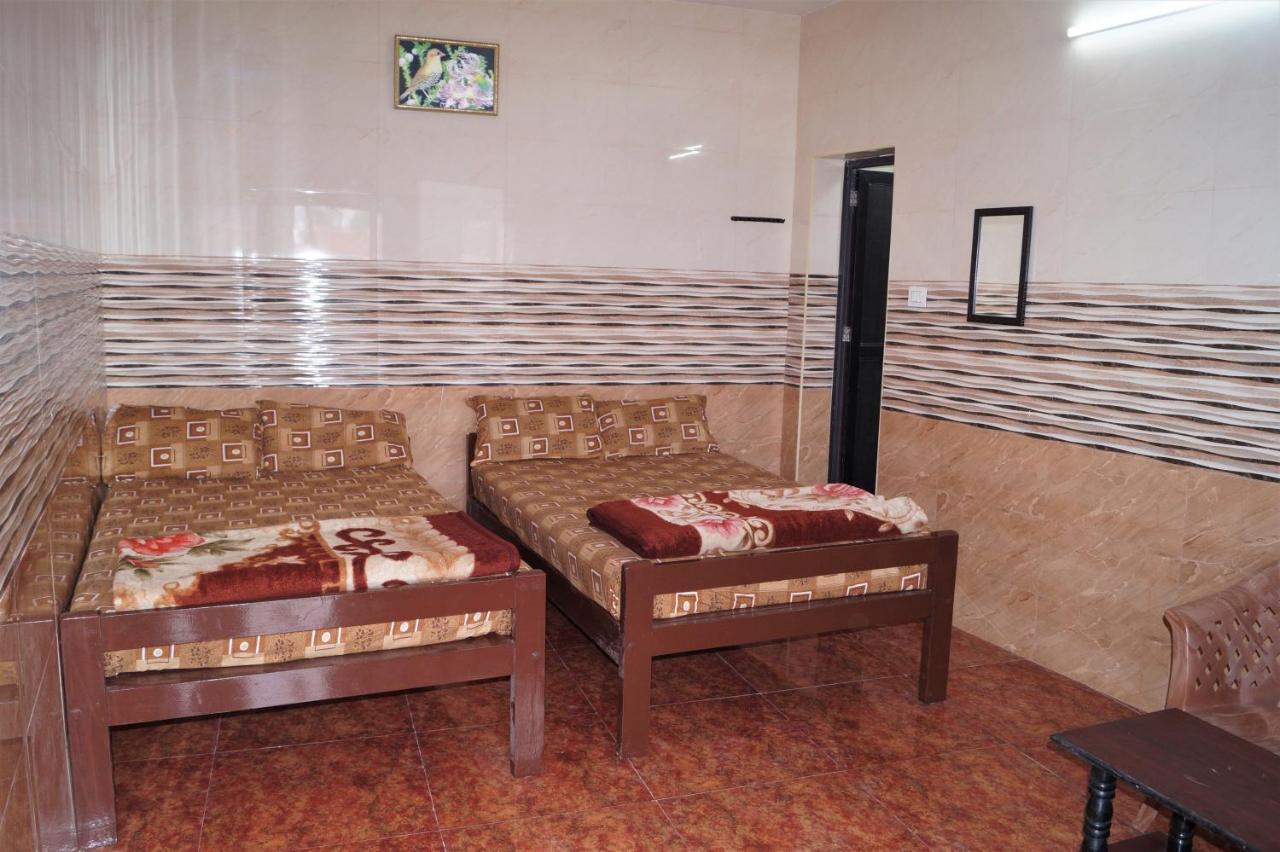 Wins Rooms Vālpārai Buitenkant foto