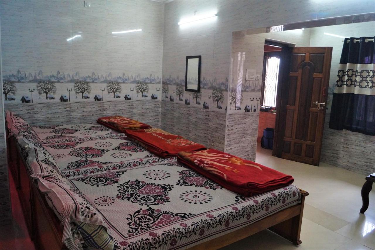 Wins Rooms Vālpārai Buitenkant foto